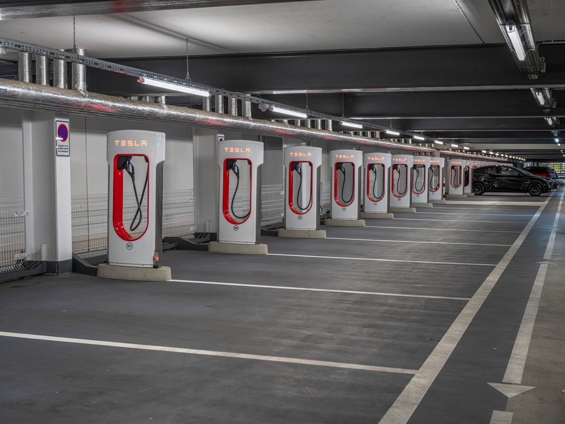 Berlin City Parking Garages with Charging Stations