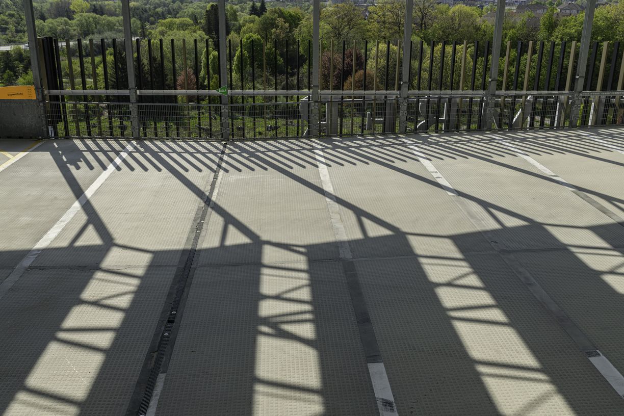 Urban Design: Warehouse Parking Garage