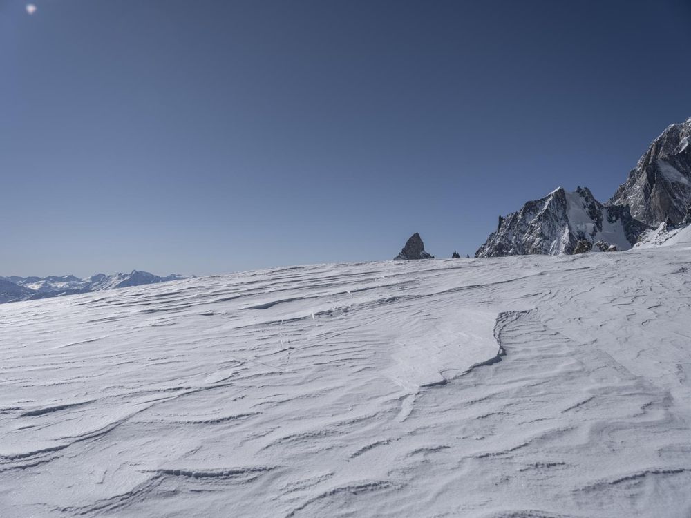 Alps Tourist Attraction: Snow Covered Landscape - HDRi Maps and Backplates