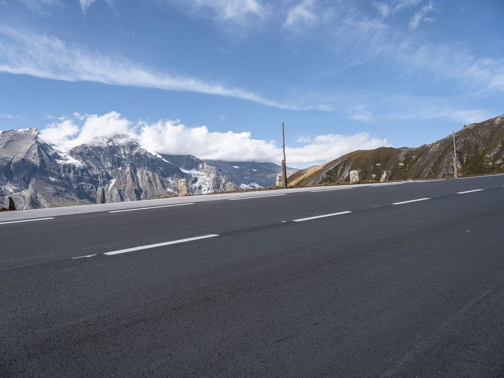 Austria Road Clear Sky Nature Landscape - HDRi Maps and Backplates