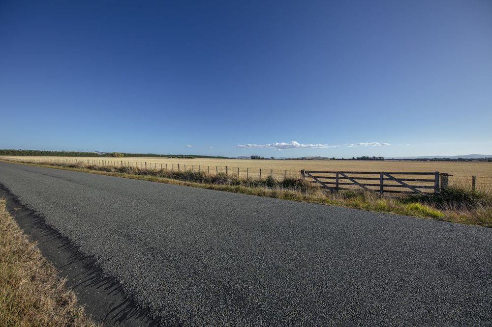 Farm Field Landscape: Embracing Agriculture - HDRi Maps and Backplates