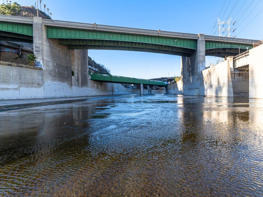 Los Angeles Suburban Bridge Under a Clear Sky HDRi Maps and Backplates