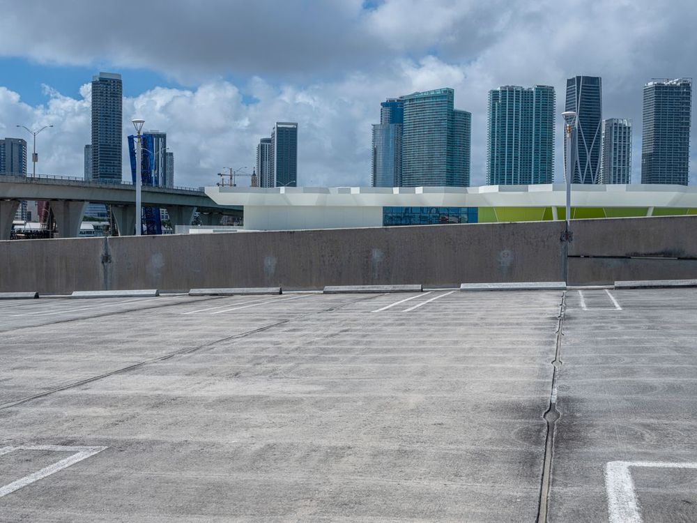 Miami Parking Lot: Cityscape with Clouds - HDRi Maps and Backplates