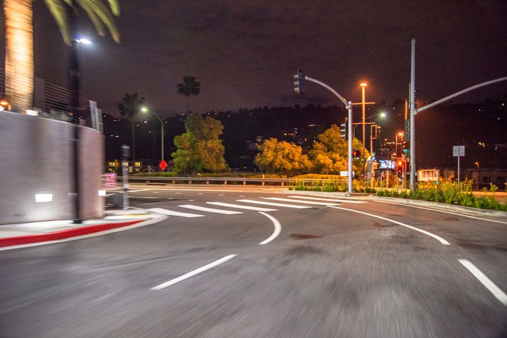 Night View of Intersection with Traffic Lights in Los Angeles HDRi