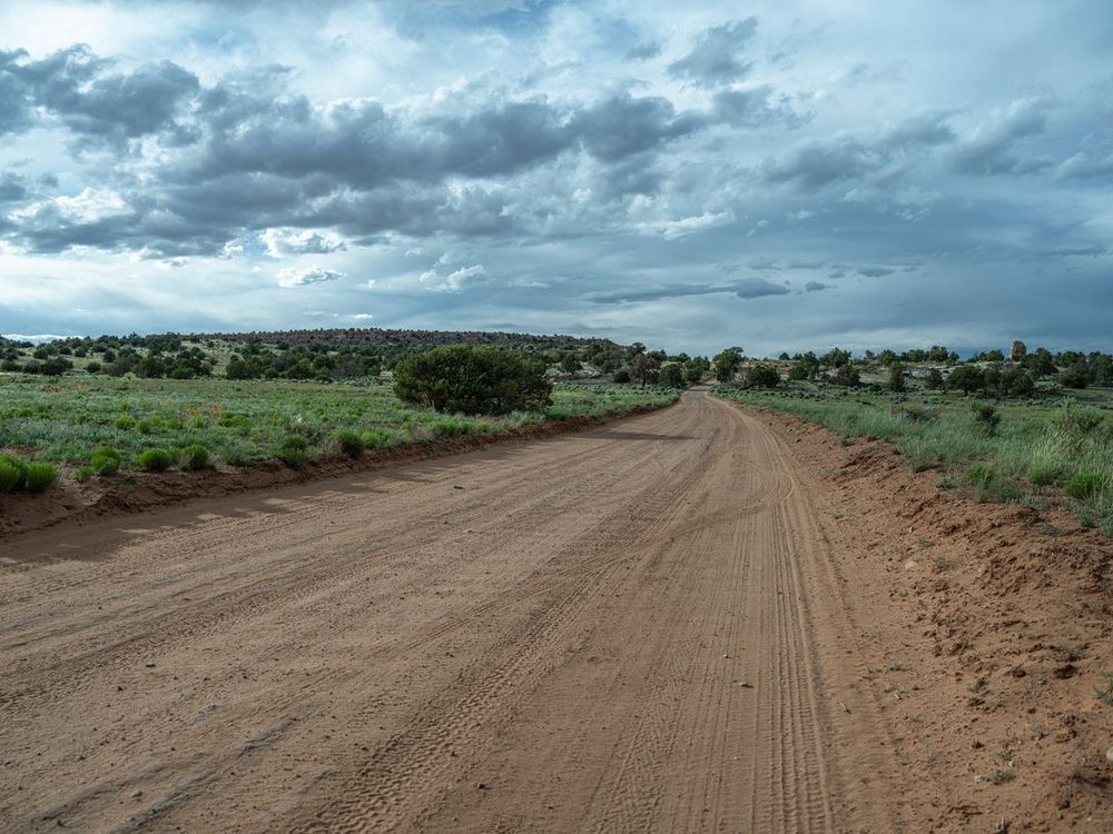 Off-Road Adventure in the USA: Dirt and Gravel Roads