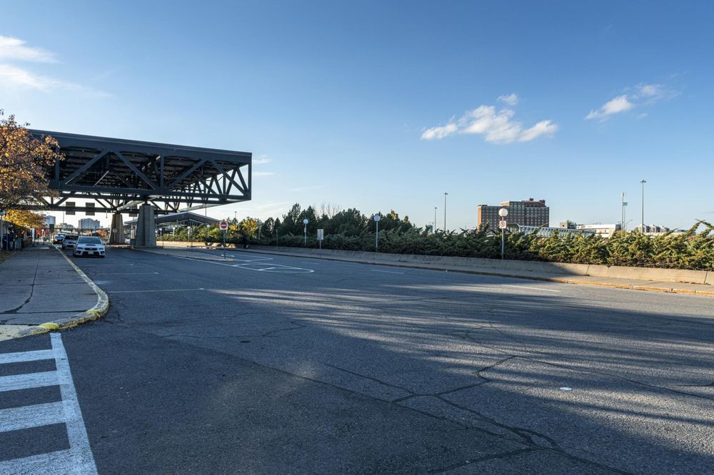 Ottawa City Street Intersection Bridge - HDRi Maps and Backplates