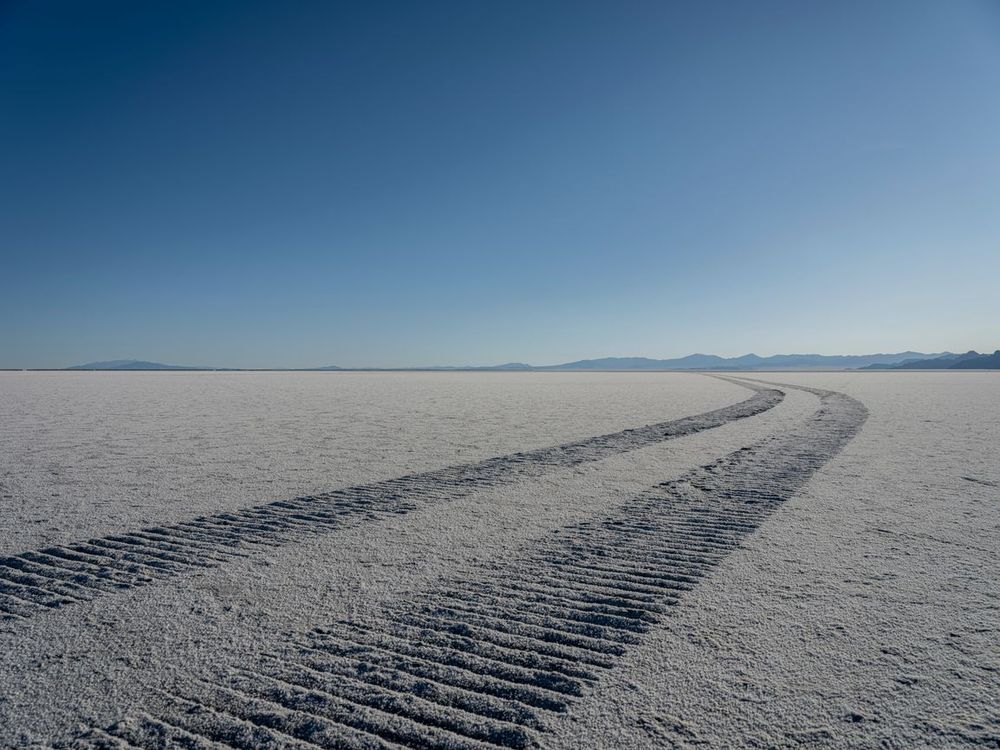 Salt Lake City: A Day in the Landscape under Clear Skies - HDRi Maps ...