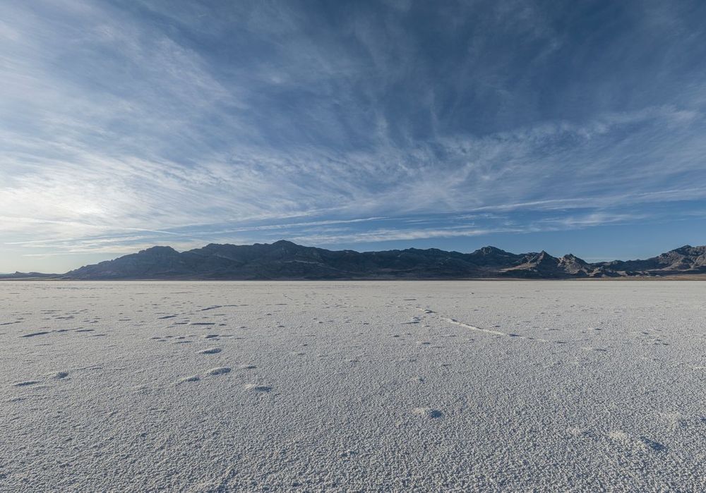Salt Lake Landscape: An Oasis in the Desert Mountains - HDRi Maps and ...