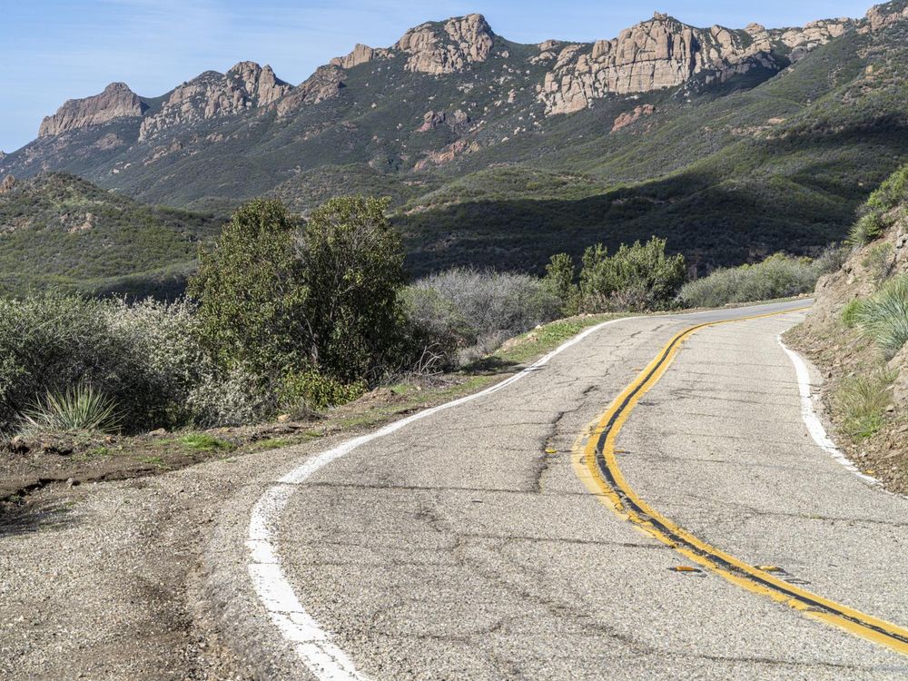 Scenic Mountain Road Curve in California, USA - HDRi Maps and Backplates