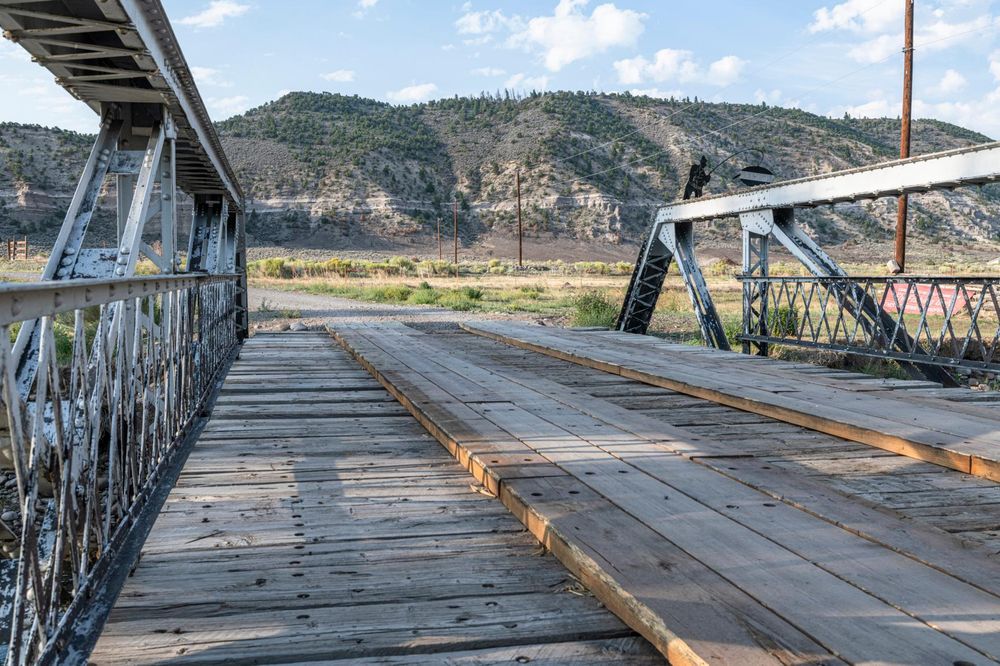 Scenic OffRoad Track near Antonito, Colorado HDRi Maps and Backplates