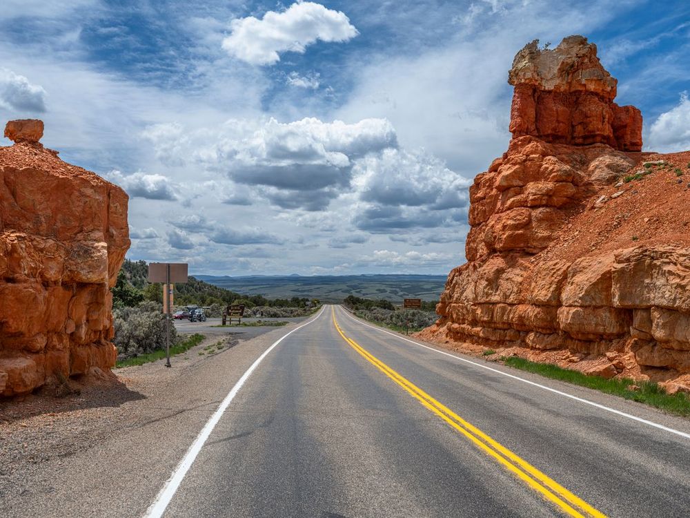 Scenic Road in USA: Red Rock Mountains and Breathtaking Views - HDRi ...