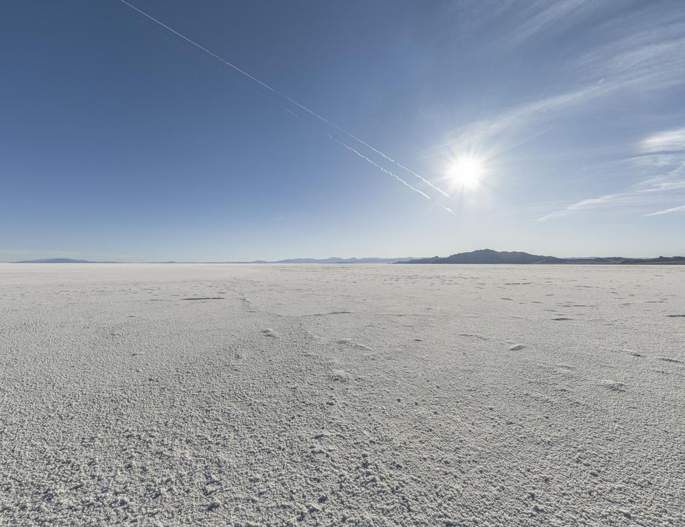 Sunny Day in Utah Desert Landscape HDRi Maps and Backplates