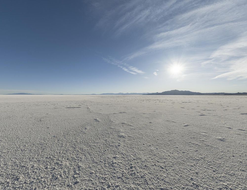 Sunny Day in Utah Desert Landscape - HDRi Maps and Backplates