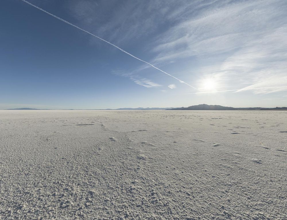 Sunny Day in Utah Desert Landscape - HDRi Maps and Backplates