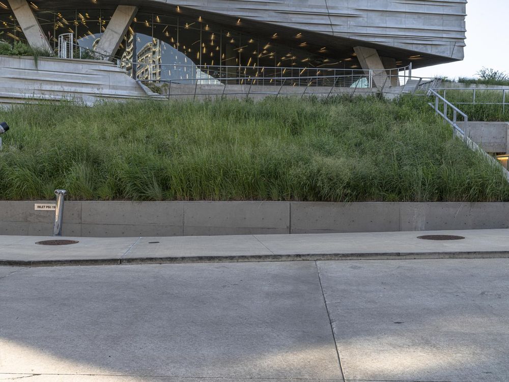Urban Design in Dallas: Concrete Streets in Business District - HDRi ...