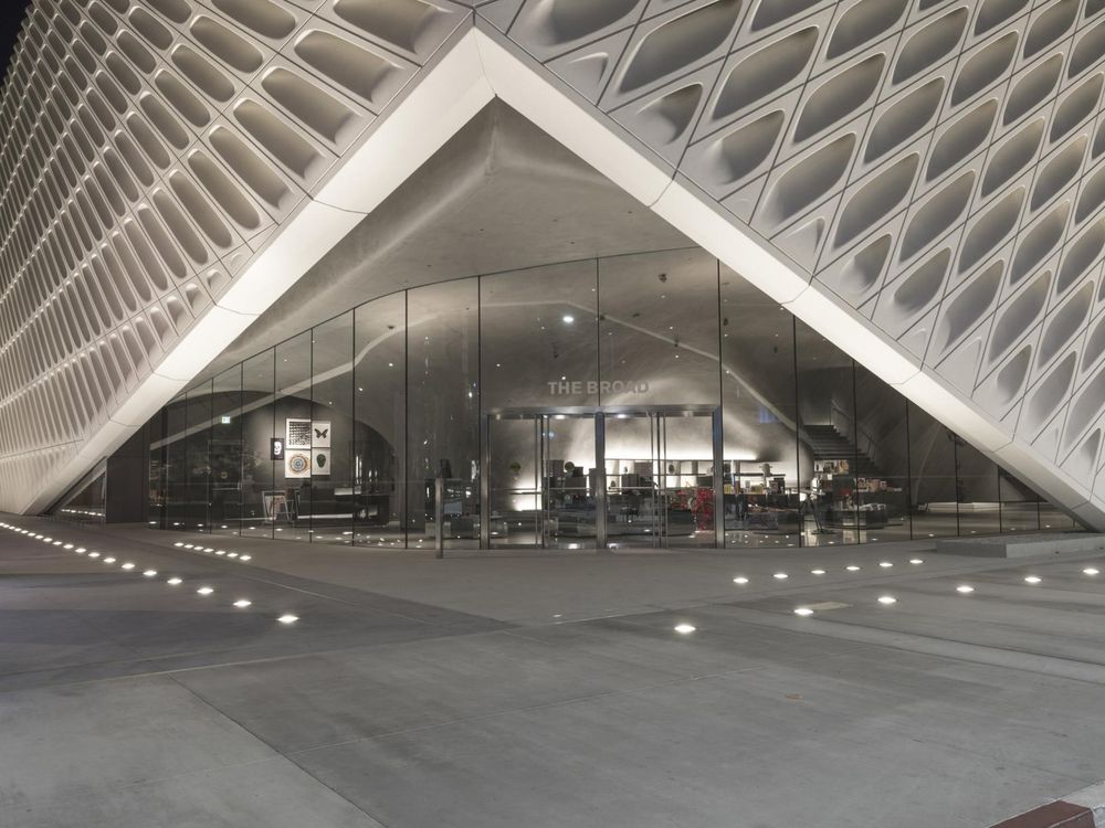 USA Convention Center: A Showcase of Futuristic Architecture - HDRi ...