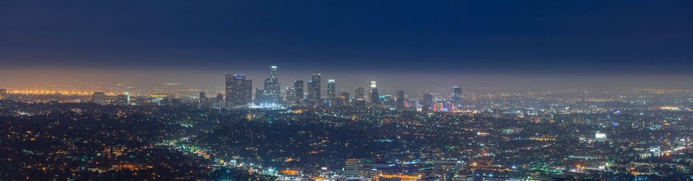 USA Night Cityscape: An Overlook of the City - HDRi Maps and Backplates
