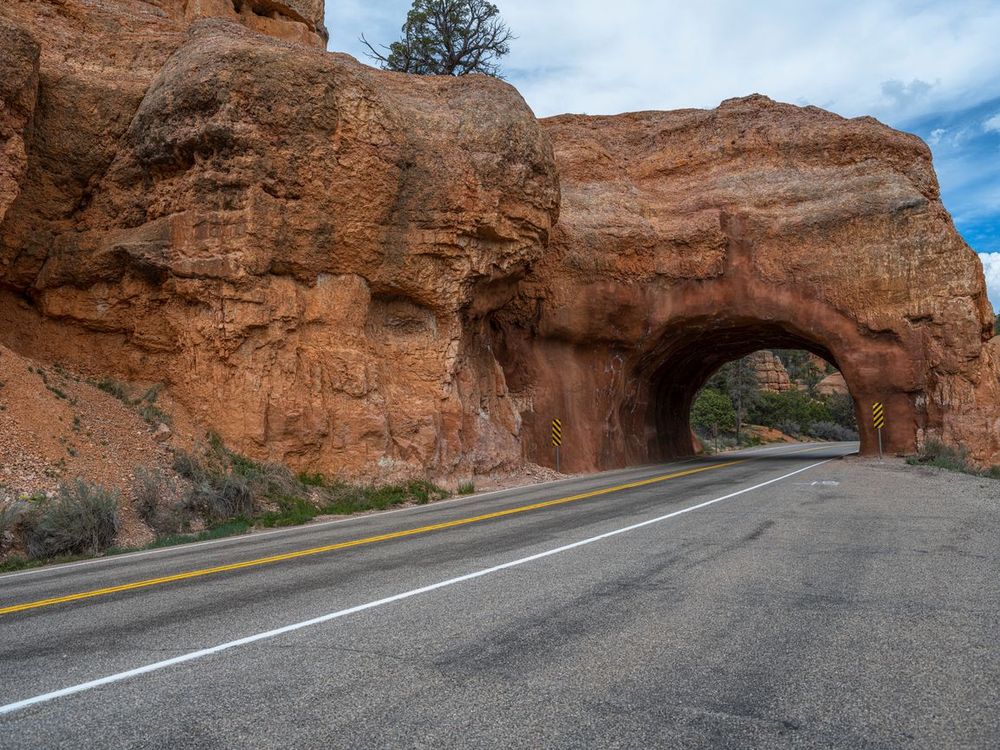 Utah's Scenic Road: Red Rocks and Clouds - HDRi Maps and Backplates