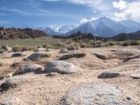 Alabama Hills Dirt Road: Californian Desert Landscape