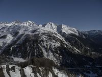 Alps Mountains: Glacial Views and Tourist Attraction