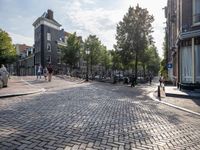 Amsterdam: City Life under Clear Skies