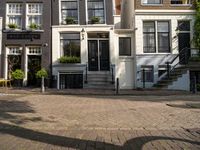 Amsterdam's Classic Architecture: Exploring the Streets