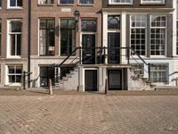 Amsterdam: Urban Design and City Life