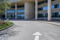 Architectural Marvels: Modern Building in Toronto 006