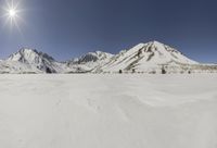 Arctic Mountain Range: Snow, Ice, Lake 002