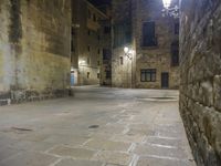 Barcelona Alleyway: Historic Architecture in the City