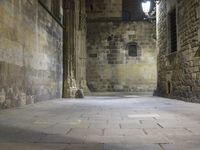 Barcelona Architecture: Street Light at Night