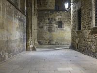 Barcelona Architecture: Street Light at Night