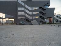 Barcelona City Life: Urban Design and Cultural Museums