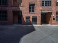 Berlin Business District Warehouse: A Classic Brick Wall Profile