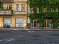 Berlin City Life: Exploring Urban Streets