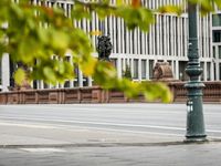 Berlin City Road: Yellow Facade and Modern Architecture