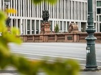 Berlin City Road: Yellow Facade and Modern Architecture