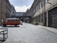 Berlin City Street: A Glimpse of Historic Architecture