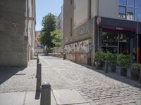 Berlin Neighborhood: Classic Architecture and Street Art