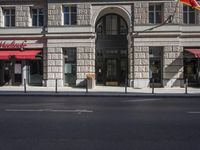 Berlin Neighborhood: A Daytime Stroll through the Streets