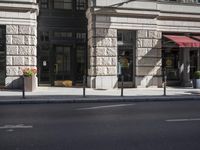 Berlin Neighborhood: A Daytime Stroll through the Streets