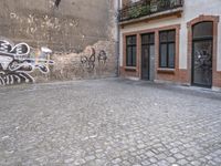 Berlin Street Art: Graffiti Wall in the City
