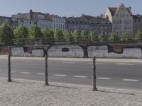 Berlin: The Urban Design and Art of Graffiti