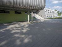 Berlin's Urban Walkways: Exploring the Business District