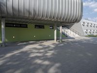 Berlin's Urban Walkways: Exploring the Business District