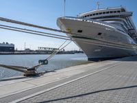 Bremen Harbor: Clear Sky with Boats and Piers