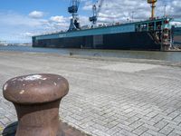 Bremen Harbor: Sculpture, Water, Architecture 002