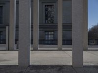 Building Facade in Berlin: Capturing Urban Symmetry