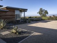 California Architecture: Modern Home in Los Angeles