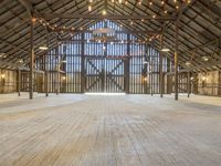 California Barn Warehouse: Concrete Surface and Open Space